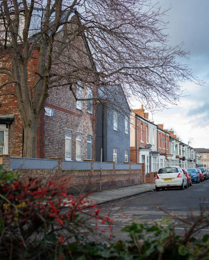 Stockton Town Centre Spacious Apartment Free Parking And Wifi Exterior photo